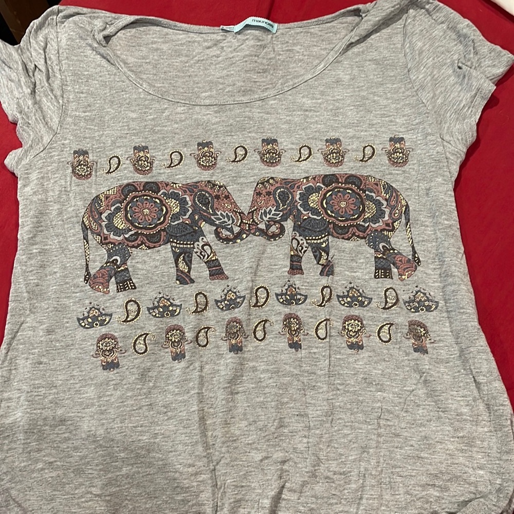 Shirt sleeve elephant shirt